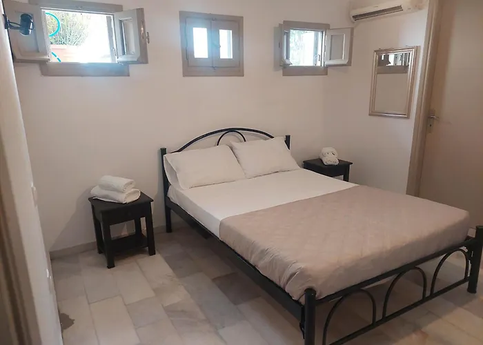 Stoudios بيت ضيافة