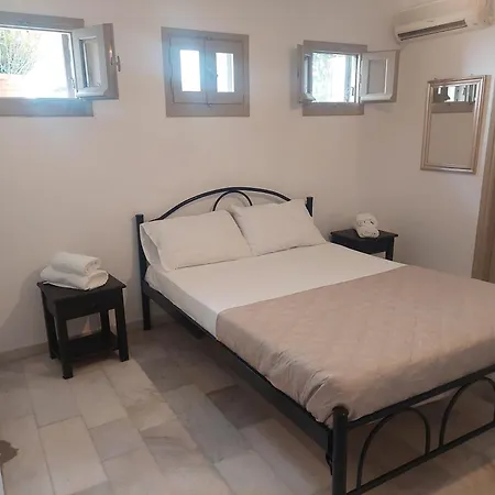 Stoudios Guest house