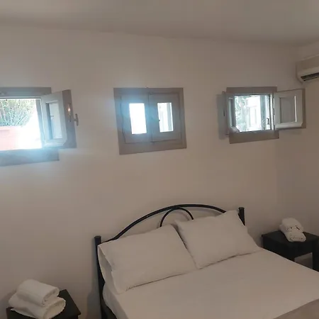 Stoudios 3* Naxos City